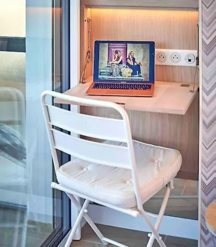 דירה By The - Beautiful 2 Bedrooms - - Sea View - Garage